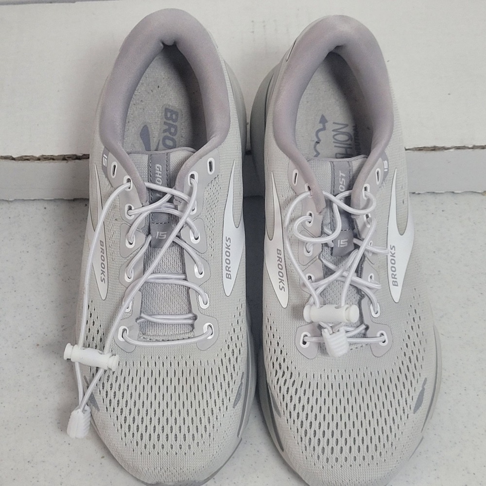 Brooks Ghost 15 Neutral Cushion 1203801D112 Grey White Speed Laces Womens 8